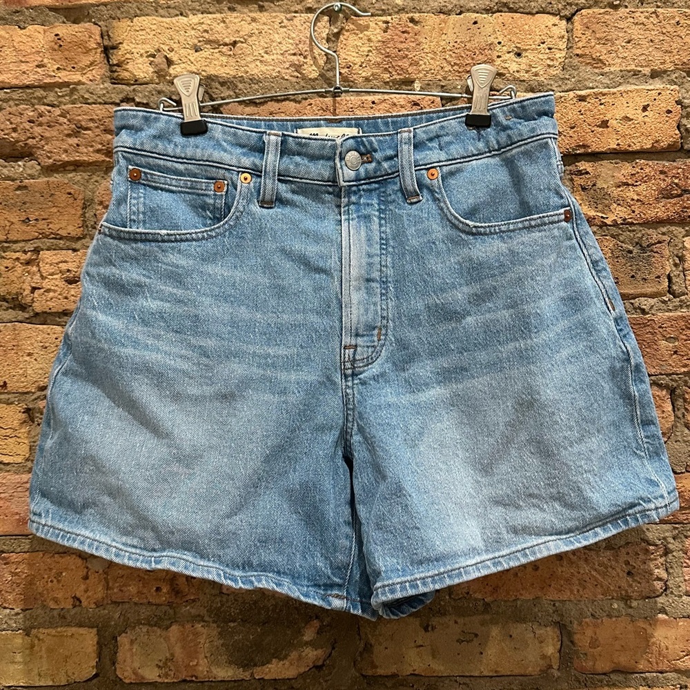 Madewell - The Curvy Perfect Mid-Length Jean Short - Size 29